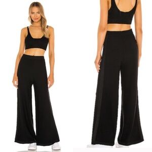 Intimately Free People show off black knit wide pants size small pull on lounge